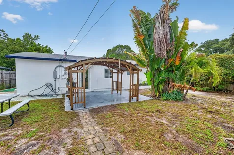 540 NE 61st Street Oakland Park FL 33334
