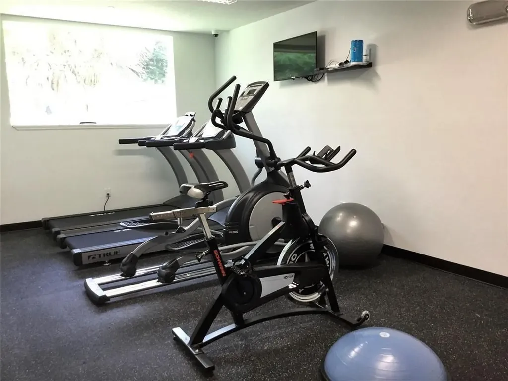 1558 NE 34th Court Oakland Park FL 33334