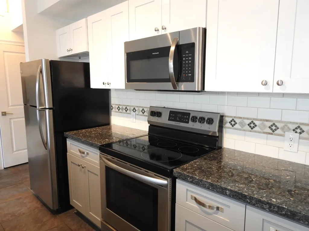 1558 NE 34th Court Oakland Park FL 33334