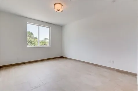 1558 NE 34th Court Oakland Park FL 33334