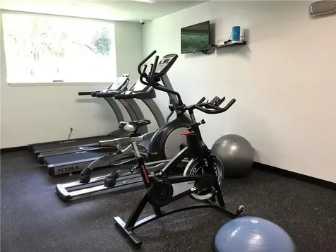 1558 NE 34th Court Oakland Park FL 33334