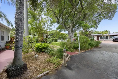 1427 NE 30th Street Pompano Beach FL 33064