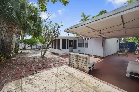 1427 NE 30th Street Pompano Beach FL 33064