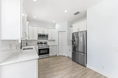 5477 Queenship Court Greenacres FL 33463