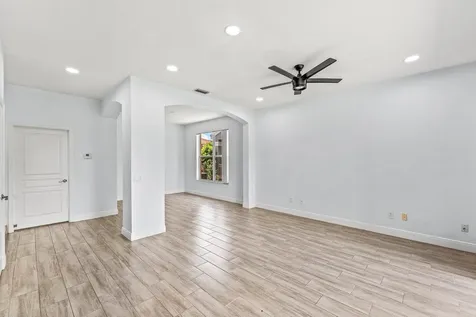 5477 Queenship Court Greenacres FL 33463