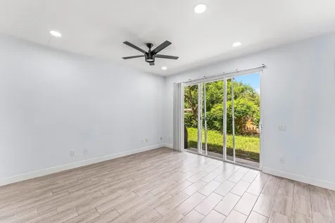 5477 Queenship Court Greenacres FL 33463