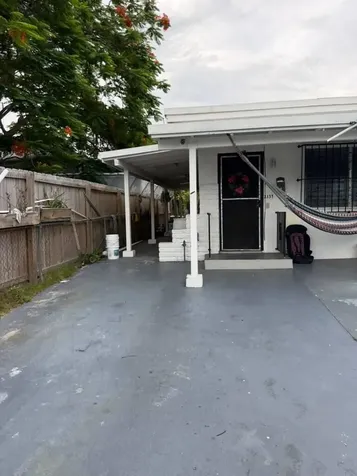2137 NW 1st Terrace Miami FL 33182