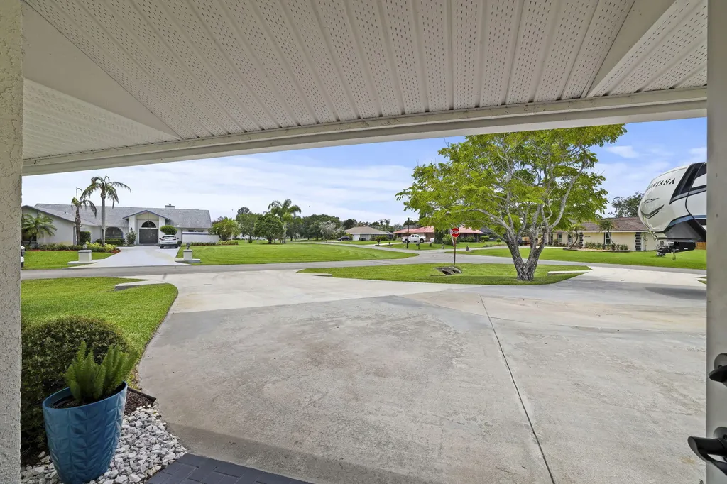 2001 SE Bisbee Street Port St Lucie FL 34952