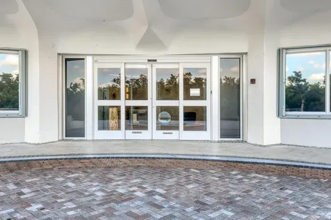 5200 N Ocean Drive Riviera Beach FL 33404