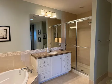 29 Harbour Isle W Fort Pierce FL 34949
