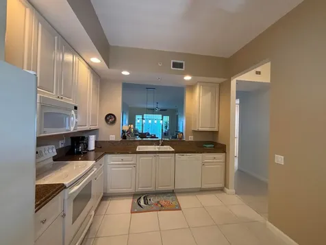29 Harbour Isle W Fort Pierce FL 34949