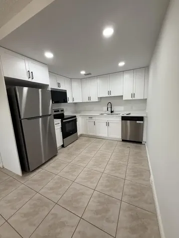 3089 Yarmouth E Boca Raton FL 33434