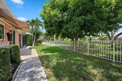 8488 Beaconhill Road Palm Beach Gardens FL 33410