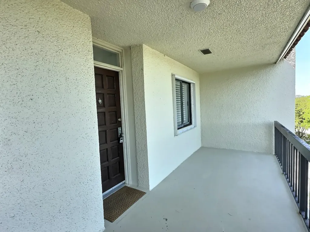 3050 Presidential Way West Palm Beach FL 33401