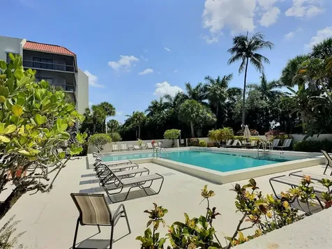 3050 Presidential Way West Palm Beach FL 33401