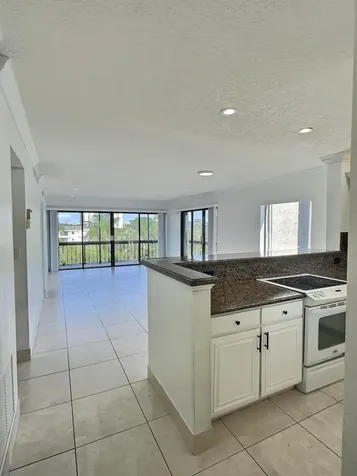 3050 Presidential Way West Palm Beach FL 33401