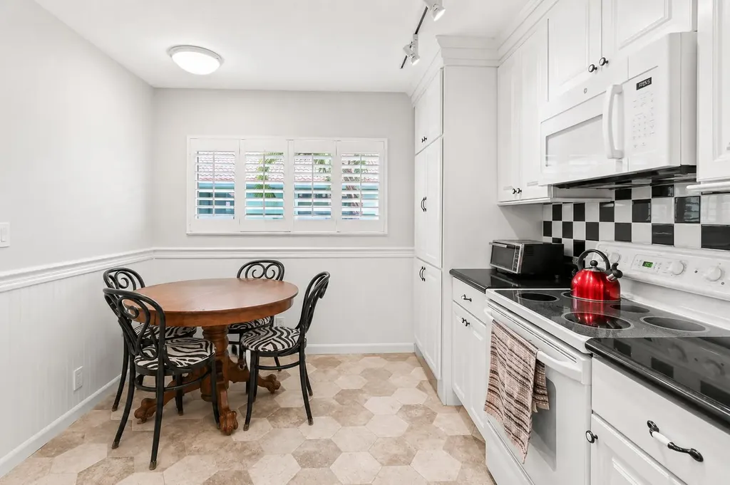 15234 Lakes Of Delray Boulevard Delray Beach FL 33484