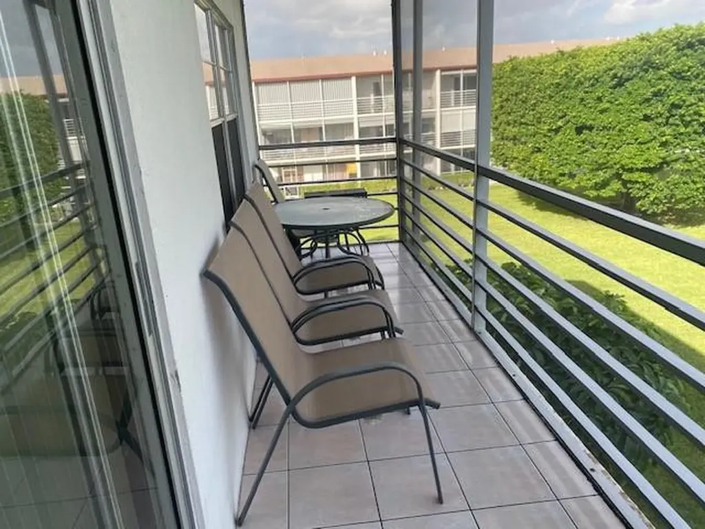 117 Brighton C Boca Raton FL 33434