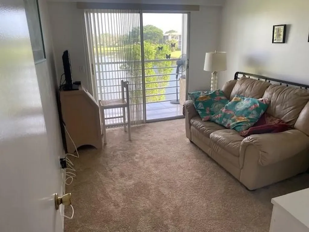 117 Brighton C Boca Raton FL 33434
