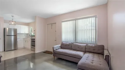 5186 NE 6th Avenue Oakland Park FL 33334