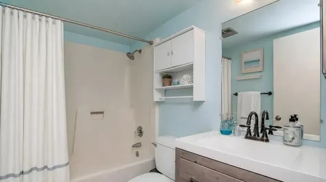 5186 NE 6th Avenue Oakland Park FL 33334