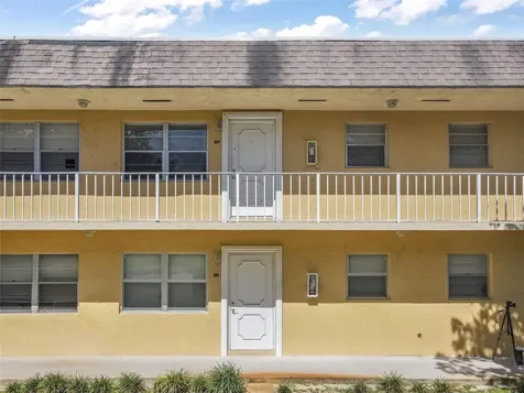 5186 NE 6th Avenue Oakland Park FL 33334