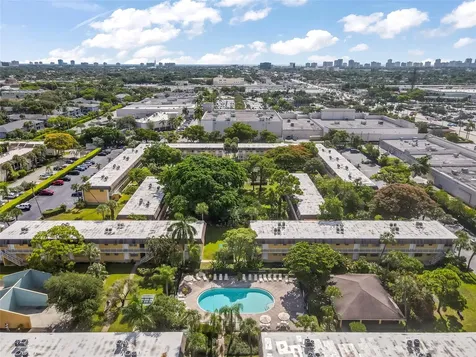 5186 NE 6th Avenue Oakland Park FL 33334