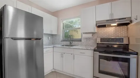 5186 NE 6th Avenue Oakland Park FL 33334