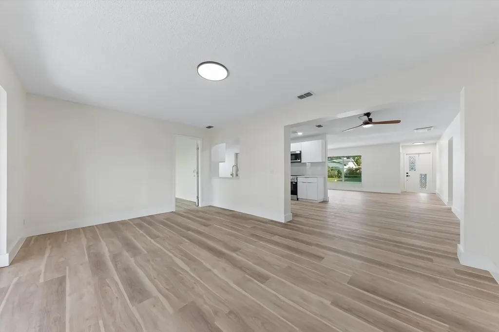 7198 E Pine Forest Circle Circle E Lake Worth FL 33467