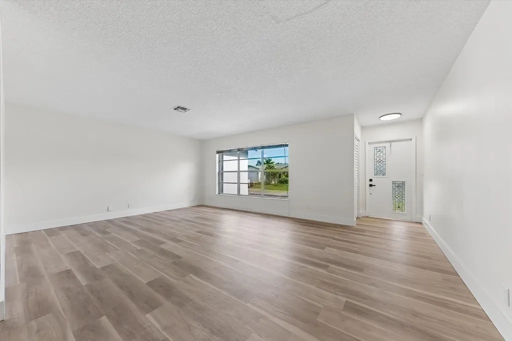 7198 E Pine Forest Circle Circle E Lake Worth FL 33467