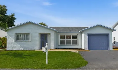 7198 E Pine Forest Circle Circle E Lake Worth FL 33467