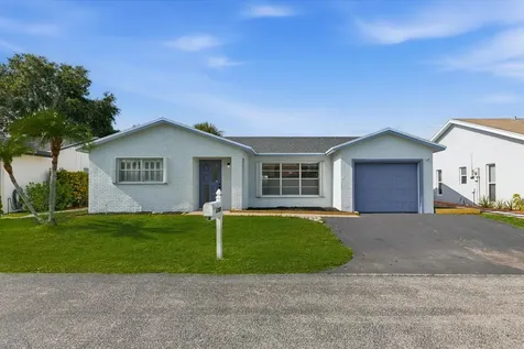 7198 E Pine Forest Circle Circle E Lake Worth FL 33467