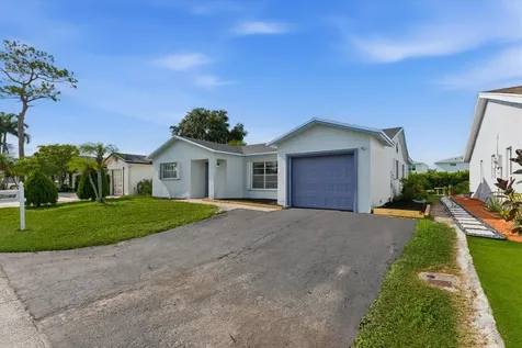 7198 E Pine Forest Circle Circle E Lake Worth FL 33467