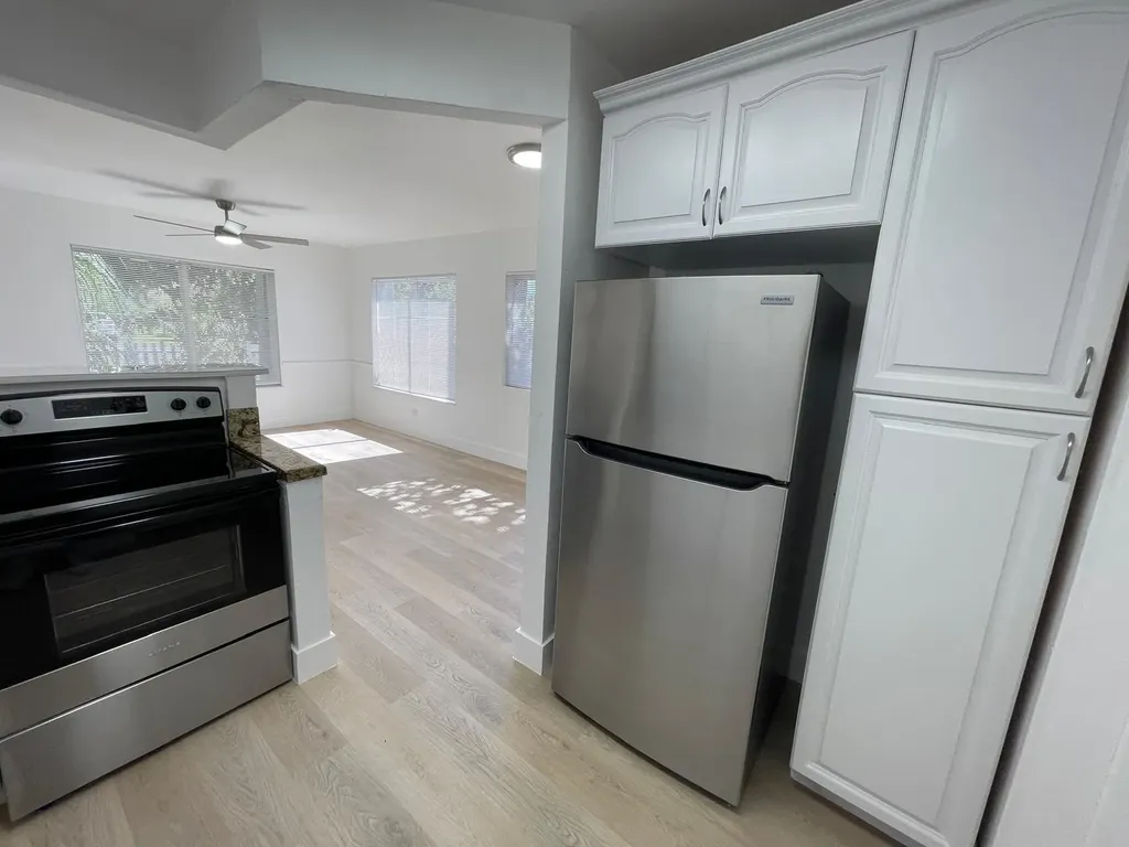 1635 NE 160th Street North Miami Beach FL 33162
