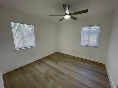 1635 NE 160th Street North Miami Beach FL 33162