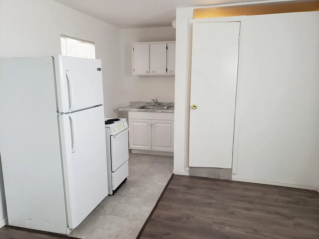 2467 NW 90th Street Miami FL 33147