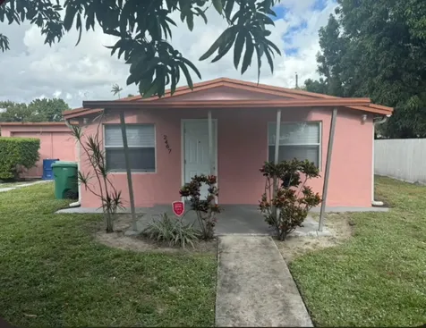 2467 NW 90th Street Miami FL 33147
