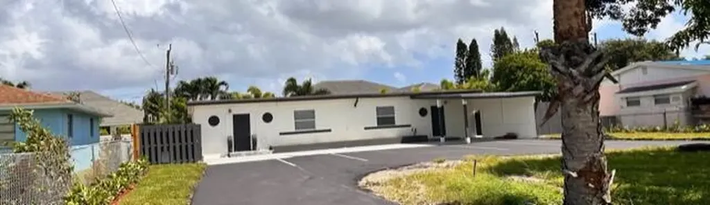 3004 Alice Drive Palm Springs FL 33461
