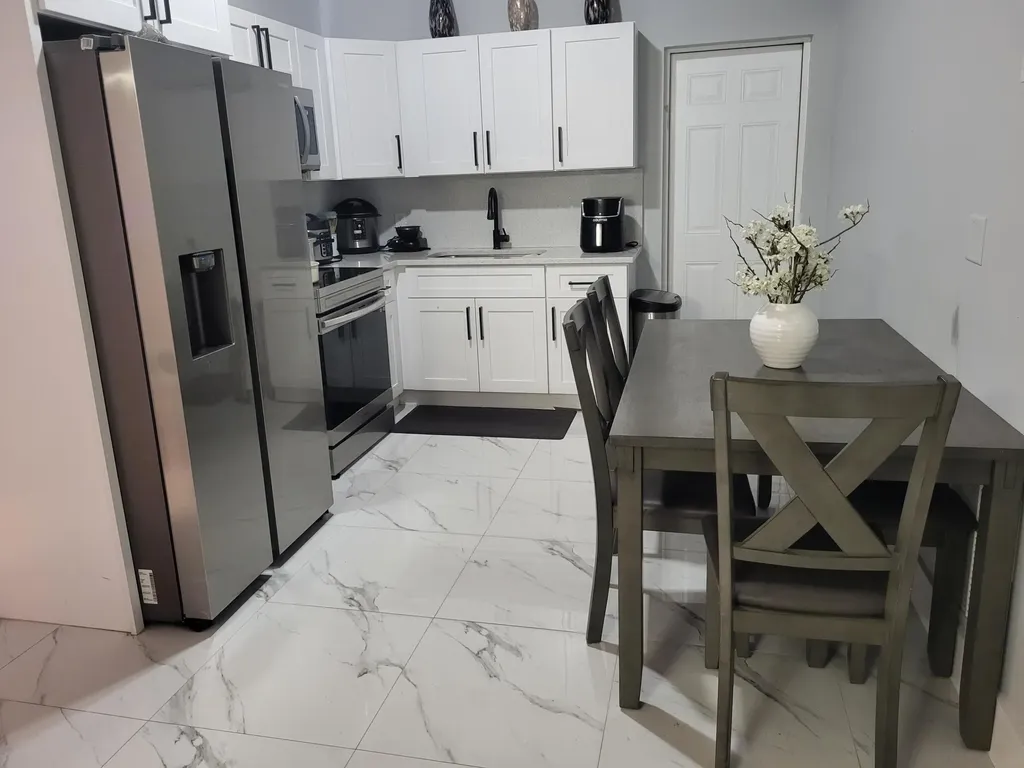 3004 Alice Drive Palm Springs FL 33461