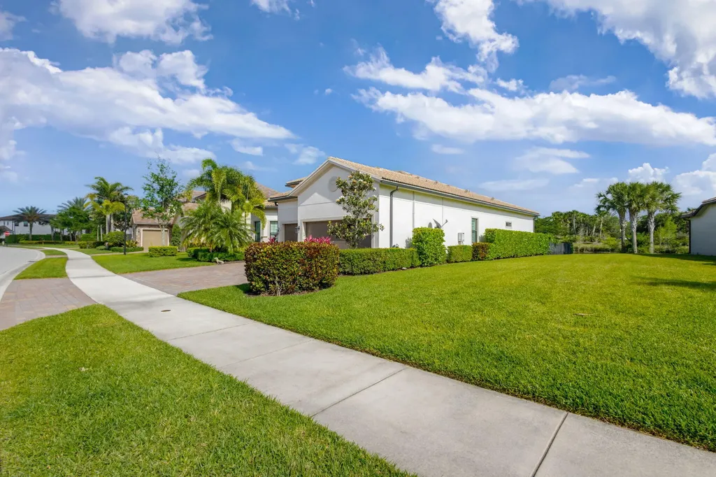 532 Sonoma Isle Circle Jupiter FL 33478