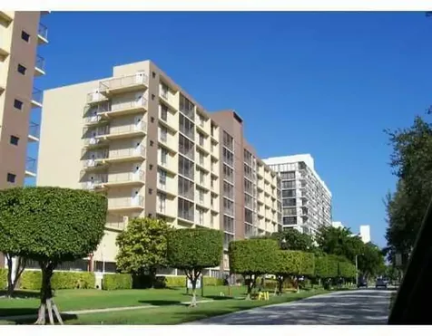 17500 N Bay Road Sunny Isles Beach FL 33160