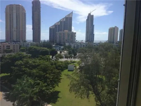 17500 N Bay Road Sunny Isles Beach FL 33160
