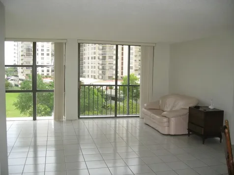 17500 N Bay Road Sunny Isles Beach FL 33160