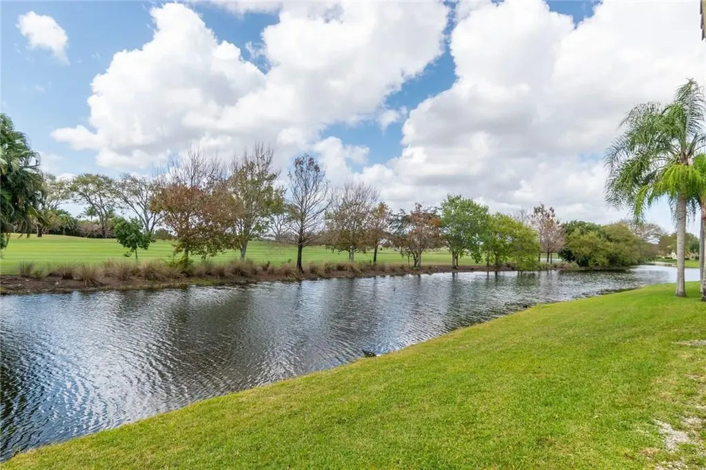 417 Vista Isle Drive Sunrise FL 33325