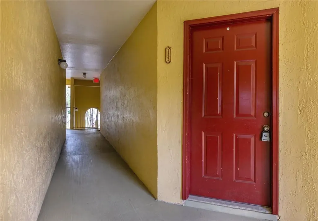 417 Vista Isle Drive Sunrise FL 33325