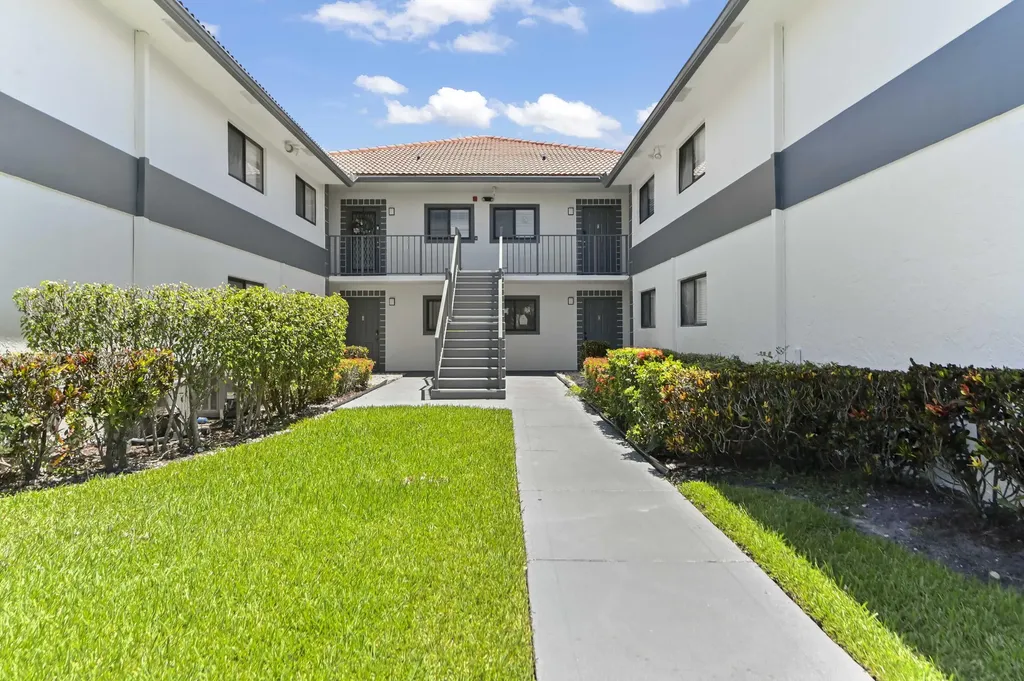 15234 Lakes Of Delray Boulevard Delray Beach FL 33484