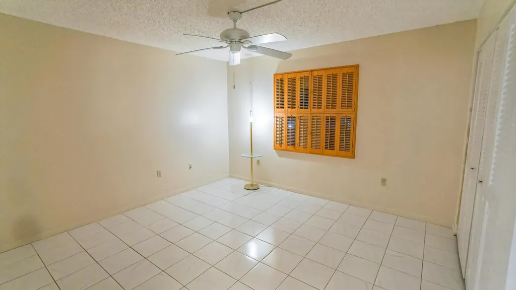 3930 Inverrary Boulevard Lauderhill FL 33319