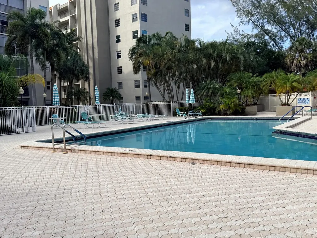 3930 Inverrary Boulevard Lauderhill FL 33319