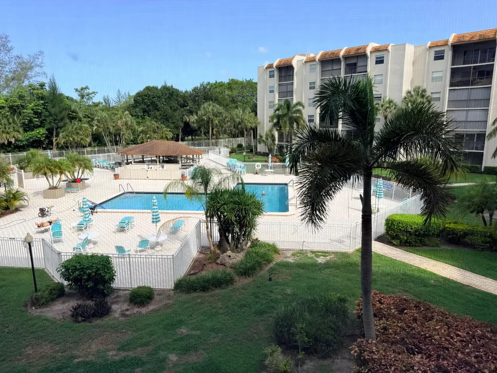 3930 Inverrary Boulevard Lauderhill FL 33319