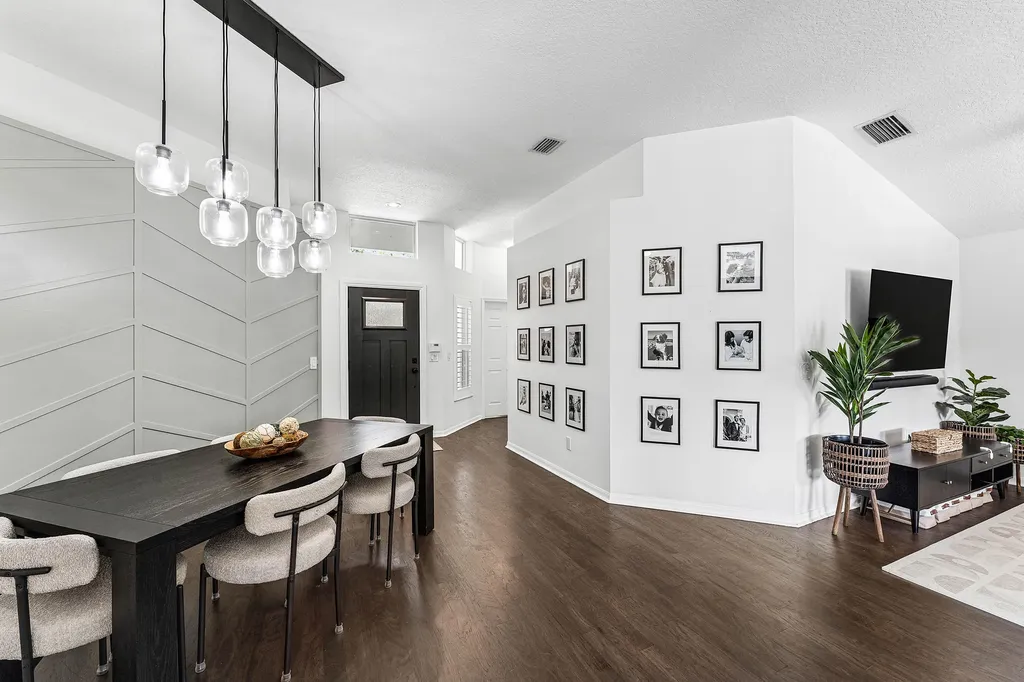 583 Canoe Point Delray Beach FL 33444